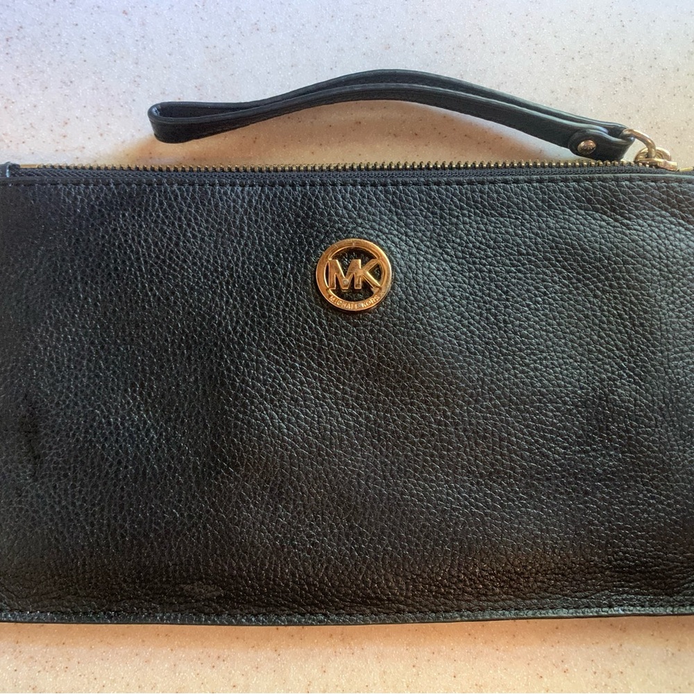 Michael Kors wristlet